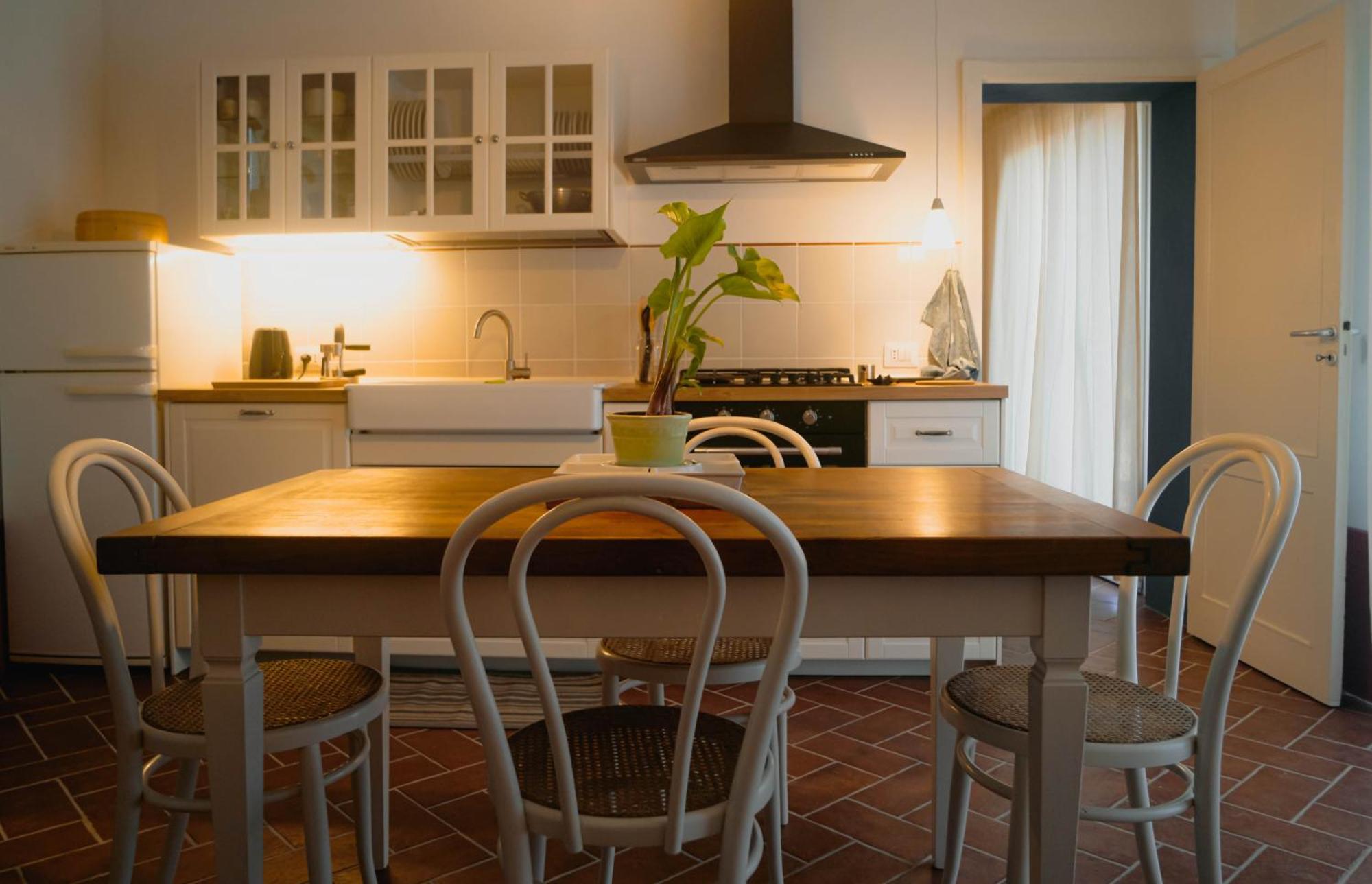 La Tonnaia Apartment Lari Ngoại thất bức ảnh