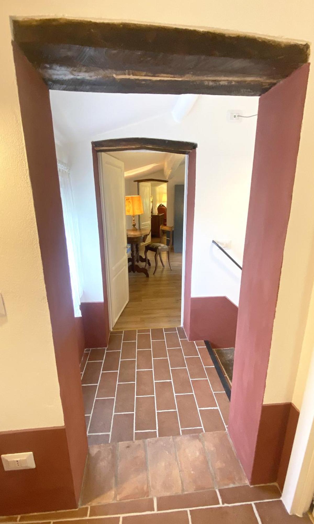 La Tonnaia Apartment Lari Ngoại thất bức ảnh