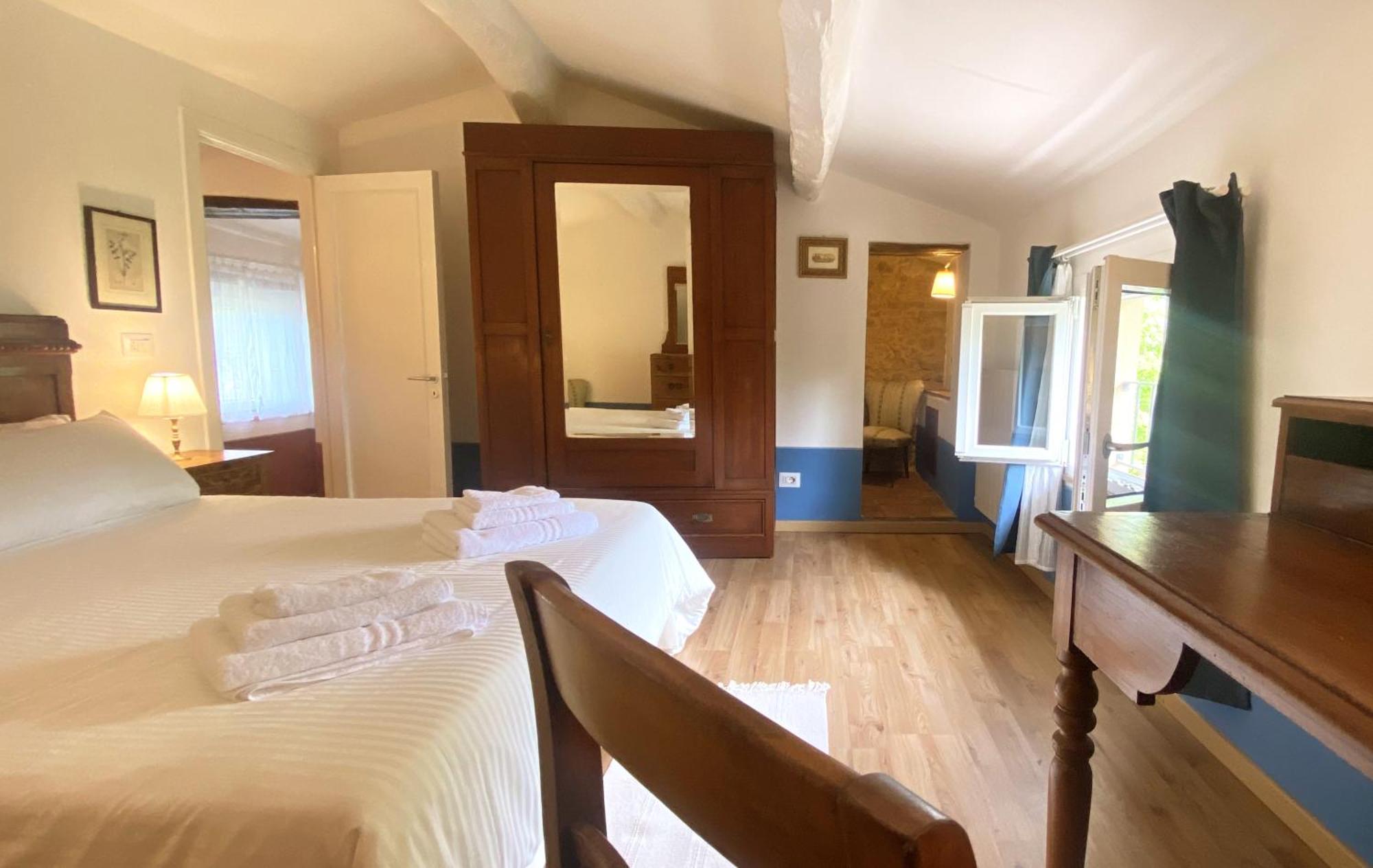 La Tonnaia Apartment Lari Ngoại thất bức ảnh